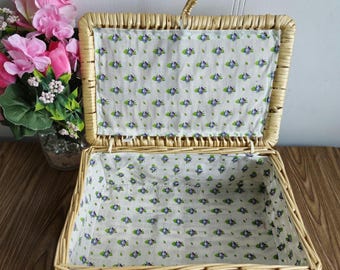 Vintage Sewing Basket, Cream Wicker Handmade
