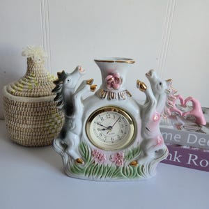 Vintage ceramic 2 horse’s Quartz Clock with Flower Motif,90’s style.