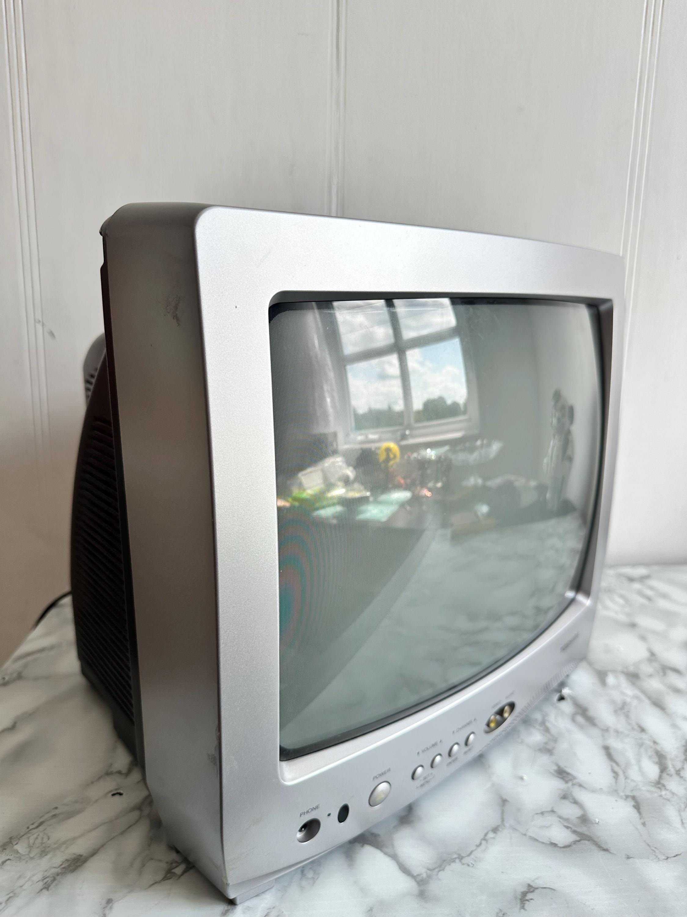 Vintage 2006 Toshiba 13A26C 13 Inch Silver Retro Gaming Vintage 2006 Toshiba 13A26C 13 Inch Silver Retro Gaming