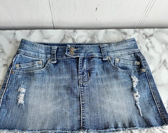 Mini saia jeans azul vintage envelhecida com bolsos | Roupas femininas do festival Y2K, tamanho 5.