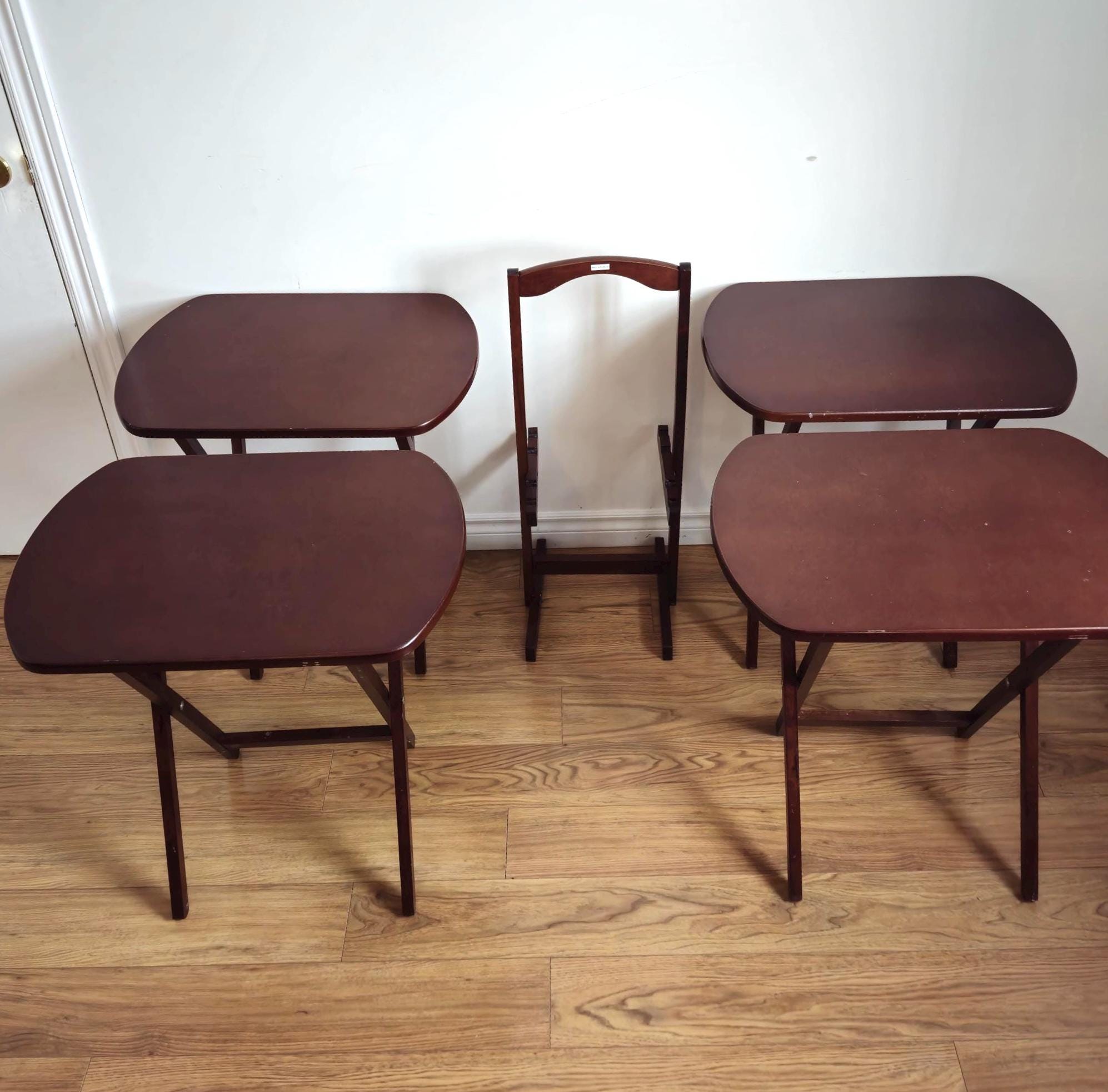 Walnut Corbett Piece Snack Table Set Vintage 5-piece Transitional