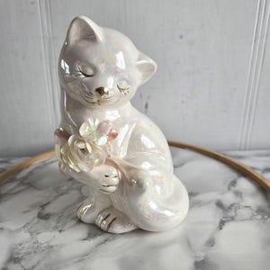 Vintage 80s Cat Statue 16cm High Kitten Oil Spill Iridescent White ...