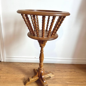 Rotierender Vintage-Pflanzenständer aus Holz, 76,2 cm hoch, Holz-Pflanzgefäßhalter, für den Innenbereich, für den Garten, für Kaktus, Sukkulenten, rustikales, natürliches Dekor, Boho, 80er Jahre.