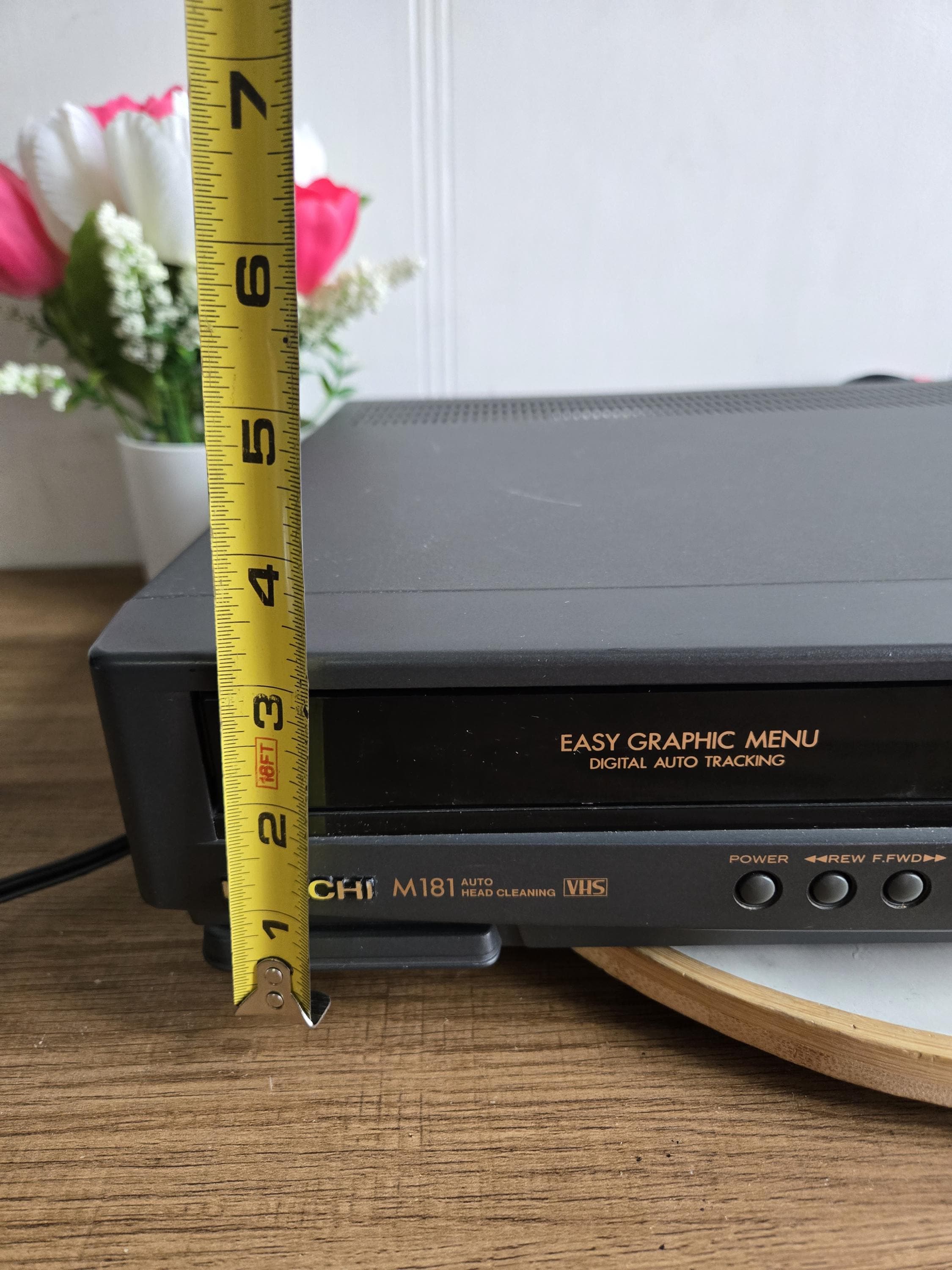 Vintage Hitachi Model VT-M181A Video Cassette Recorder/player - No