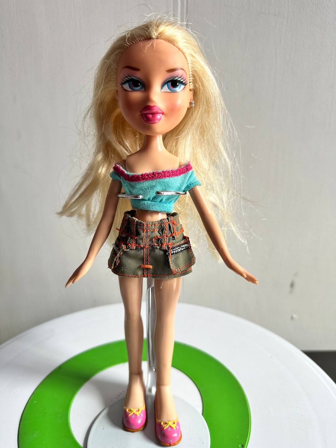 Bratz doll blonde hair blue eyes on sale