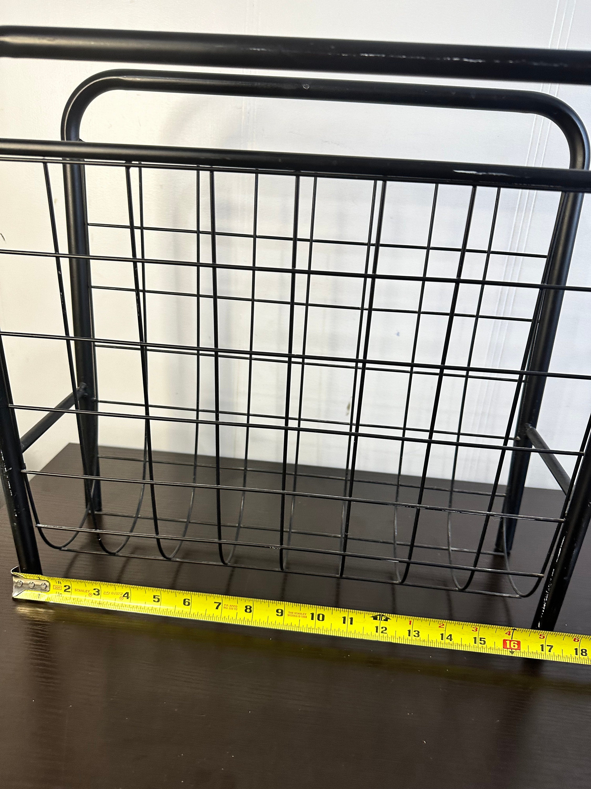 Vintage 1980s Metal Grid Magazine Rack. Vintage Post Modern Metallic