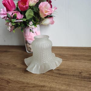 Vintage white frosted pattern glass tulip lampshade, ruffled edge , French Style Replacement lampshade.