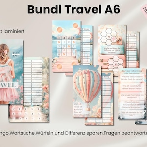 Könnte beinhalten: Eine Sammlung laminierter A6-Karten zum Thema Reisen. Die Karten zeigen Illustrationen eines Heißluftballons, Gepäcks und einer Frau mit Rucksack. Text enthält "Travel", "Handmade" und deutsche Sätze. Die Farbpalette ist in sanften Pastelltönen gehalten.