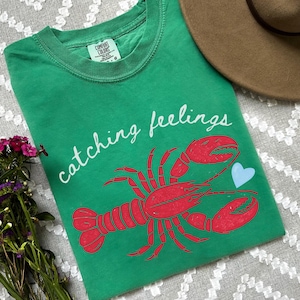 LOBSTER LOVE SHIRT | Fisherman Aesthetic Style Retro Tshirt | Cute Lobster Summer Tee Shirt | Coastal Tee for Girlfriend or Boyfriend