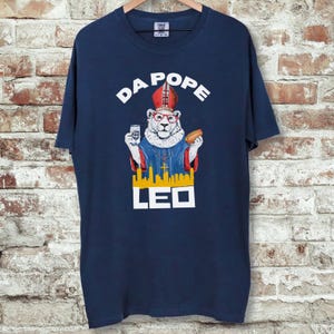 Chicago &quot;Da Pope&quot; Leo T-Shirt: Funny Catholic Pride Tee