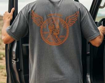 Winged Penny Comfort Colors Unisex T-Shirt | Vintage Linoldruck Münze Shirt | Grafik-T-Shirt vorne und hinten