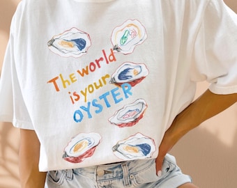Camiseta gráfica "El mundo es tu ostra" / Camisa playera de pescador