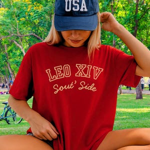 Chicago Pope T-Shirt: Funny LEO XIV Sout&#39; Side Tee