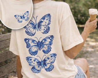 BUTTERFLY Shirt Comfort Colors | Vintage Butterfly Graphic Tee | Linocut Botanical Nature Shirt Women | Back Print Oversized Tee