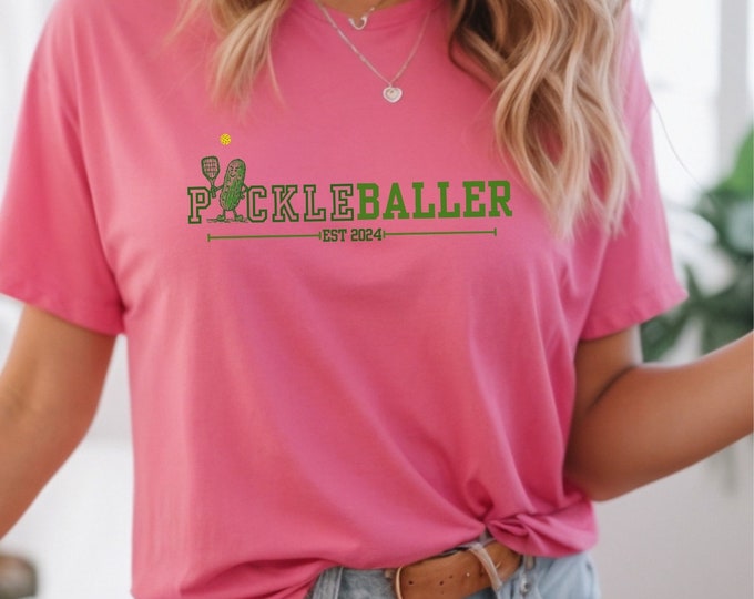 Pickleball shirt | Pickle playing pickleball | Pickleball gifts | Pickleballer | Pickleball player | Pink pickleball shirt