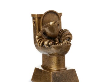 Trofeo de fútbol fantasy / Diseño de inodoro / Premio al último puesto de la liga o equipo / Disponible en 1 tamaño