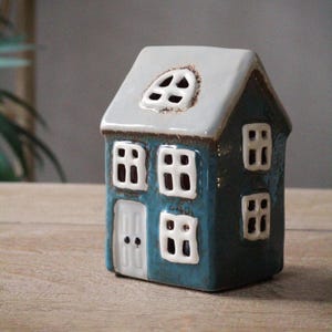 House Cottage Tea Light Holder