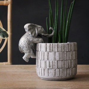 Large Silver Elephant Pot Hanger
