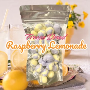 Gefriergetrocknete Himbeerlimonade Salzwasser Taffy, köstliche Leckereien, hausgemachte lustige Taffy Bombs, getrocknete Süßigkeiten, gefriergetrocknete Snacks