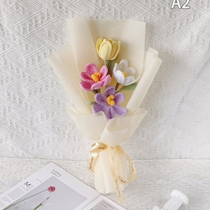 秋のかぎ針編みのチューリップの花束、卒業祝い、親への贈り物、記念日、家の装飾、編み物、誕生日、お祝い、卒業祝い