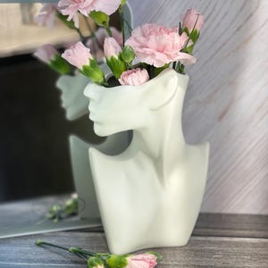 Abstract Face Planter Vase – Modern Minimalist Head Sculpture for Flowers or Brushes | Art Lover Home Decor Gift