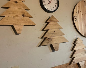 Rustic Pallet Wood Christmas Tree, Christmas Decor, Holiday Tree, Wooden Pallet Tree, Farmhouse Style, Rustic Holiday Housewarming Gift