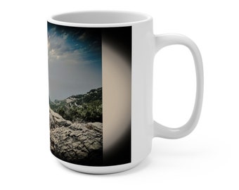 Mitch et Isabella dans les montagnes Mug 15 oz