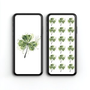 Puede incluir: Dos smartphones que muestran un diseño de trébol verde sobre un fondo blanco. Un teléfono muestra un solo trébol, el otro un patrón repetido. Los tréboles tienen un efecto de acuarela, ideal para el Día de San Patricio.