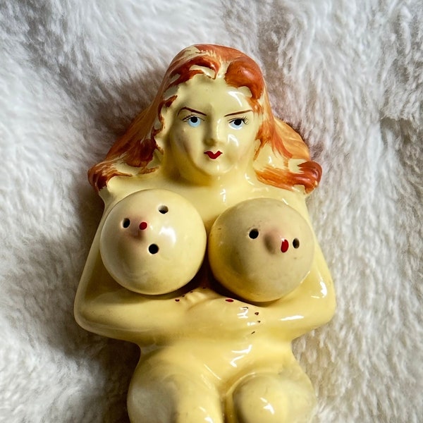 Vintage Mature Naughty Naked Nude Booby Salt and Pepper Shaker Collectable