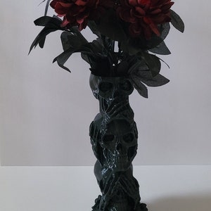 3D Printed 3 Skull Vase not roses artificial flowers plants.