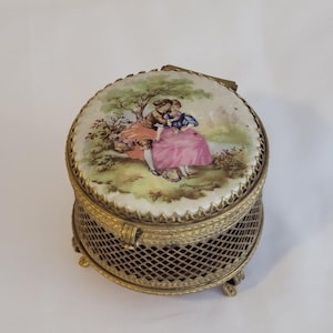 Fragonard Gold Gilded vanity french Trinket box mirrored Chest Picnicing Couple
