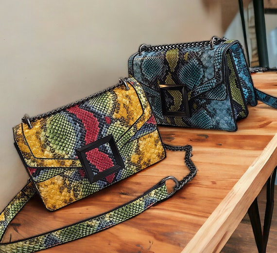 Versatile Adjustable Handbag for Women - Premium Customizable Vegan Leather Bag - Perfect for Any Occasion - Great Christmas Gift
