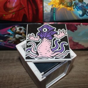 Chibi Kozilek - Magnetic Commander Showcase Deck Box