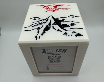 La Montaña Solitaria - Caja para mazos Commander