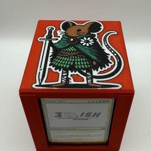 Mabel, Heir to Cragflame - Magnetic Commander Showcase Deck Box