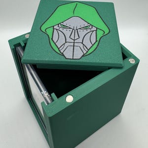 Doctor Doom - Magnetic Commander Showcase Deck Box
