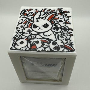 Bunny Theme - Magnetic Commander Showcase Deck Box