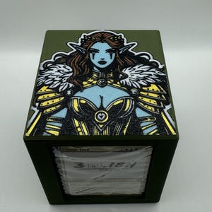 Lathril, Blade of the Elves - Magnetic Commander Showcase Deck Box