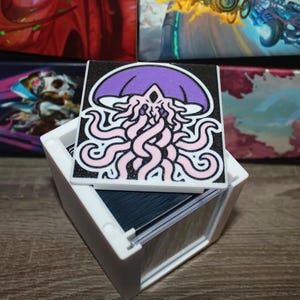 Chibi Emrakul - Magnetic Commander Showcase Deck Box