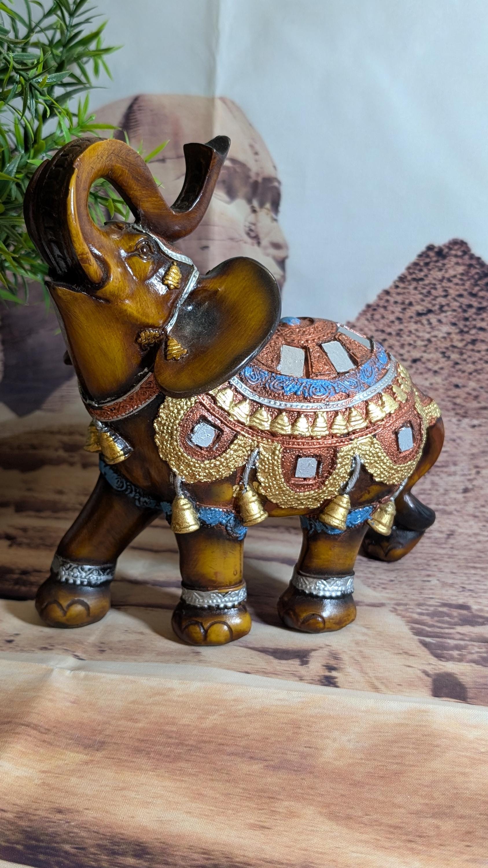 エジプトの象の置物：手作り樹脂像、ヴィンテージ装飾 - Etsy 日本