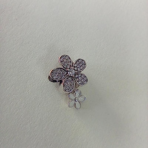 925 Daisy Flower Charm