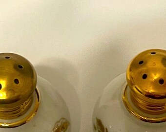 Vintage Irice porcelain - 1 set of  salt and pepper shakers