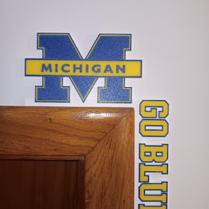 Michigan Wolverines 3D Printed Door Corner – &#39;Go Blue&#39; Logo Wall Decor for Fans | College Sports Gift