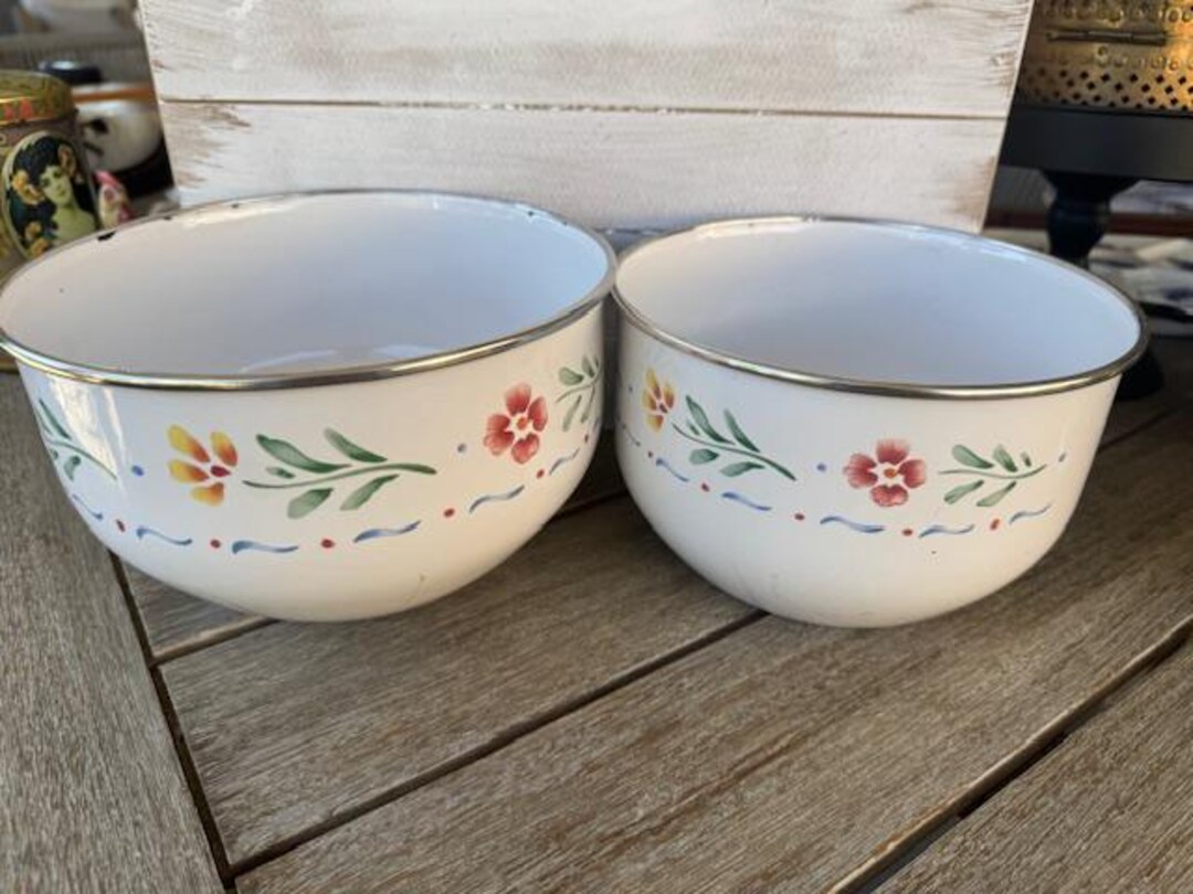Two 1970s Vintage Enamelware Mixing Bowls, Retro Mixing Bowls, Flower ...
