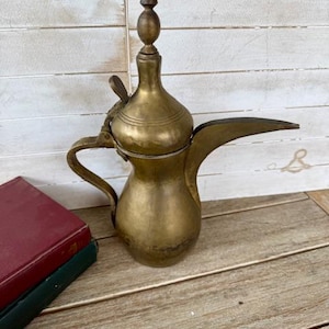 Vintage Brass Middle Eastern Moorish Dallah Arabic Coffee Pot