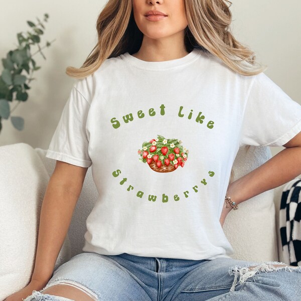 Strawberry tshirt, Strawberry shirt, Fruit shirt,Botanical shirt, Cottagecore, Coquette shirt, coquette clothing,Gardening gift,Foodie shirt