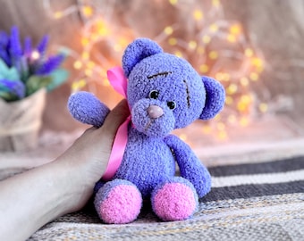 Knitting pattern bear. Amigurumi teddy bear.