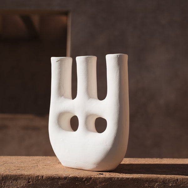 Vase céramique artisanal Hayda, poterie berbère marocaine, vase bohème minimaliste blanc, vase moderne