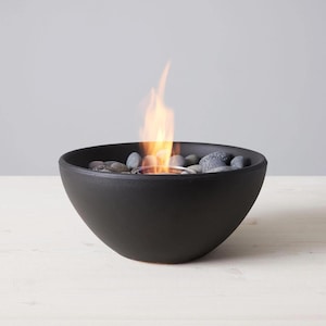 Moderne Tafelhaard, Ventloze Indoor Outdoor Tafel Vuurschaal, Zwart Steen-Look, Tuin Decoratie, Housewarming Cadeau, Echt Vuur Sfeer