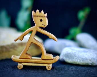 Holzfigurenset "Skater mit Board"